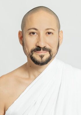 Picture of Anagarika Michael Turner Buddhist Enlightenment Trainer and Dharma Teacher
